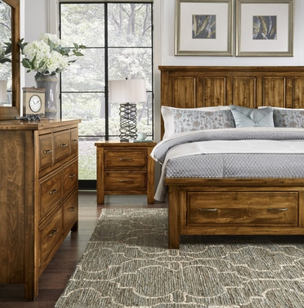 Vaughan-Bassett Maple Road King Mansion Bed w/ Storage Footboard in Antique Amish