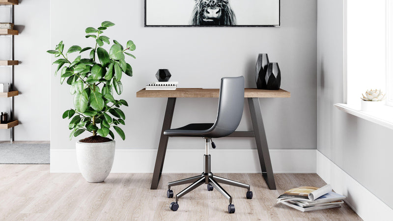 Arlenbry - Home Office Small Desk