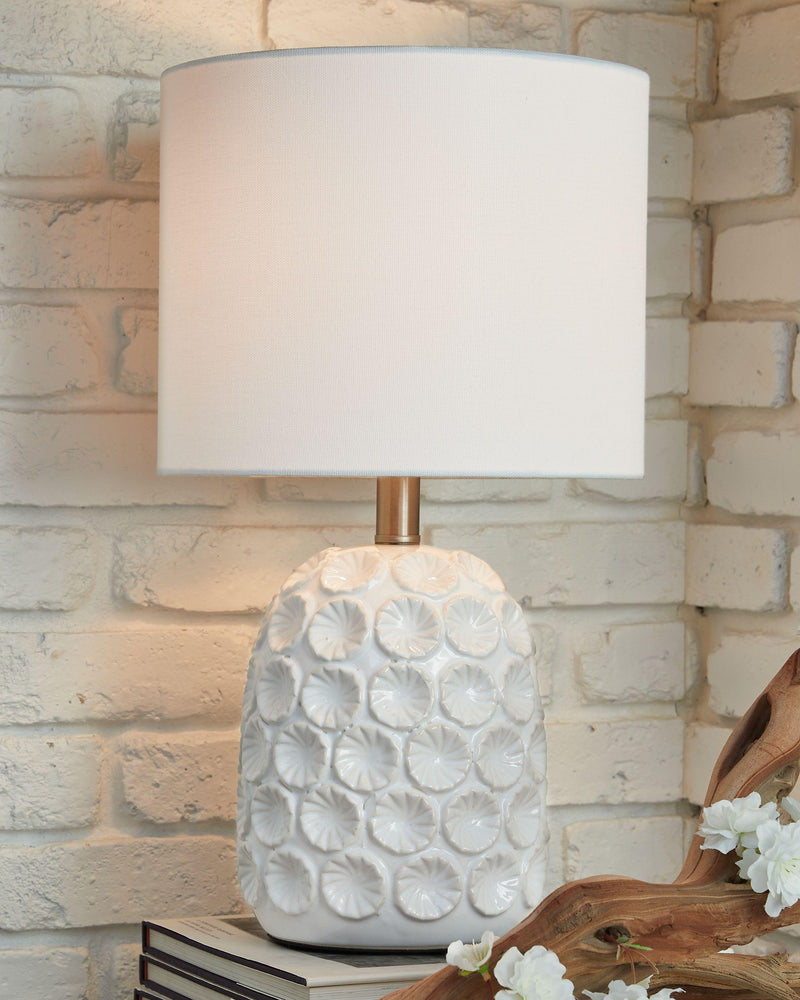 Moorbank - Ceramic Table Lamp (1/cn)