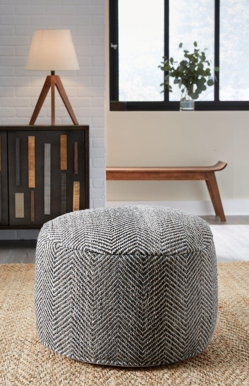 Dordie Taupe/Charcoal Pouf