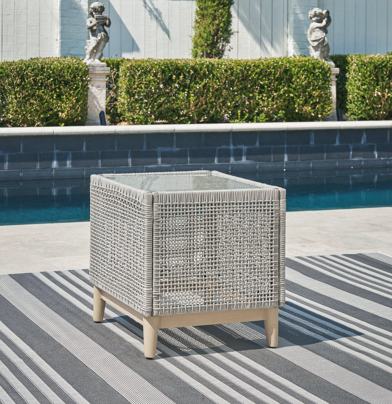 Seton Creek Outdoor Seating Set