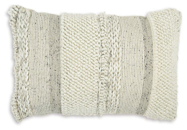 Standon Pillow (Set of 4) image