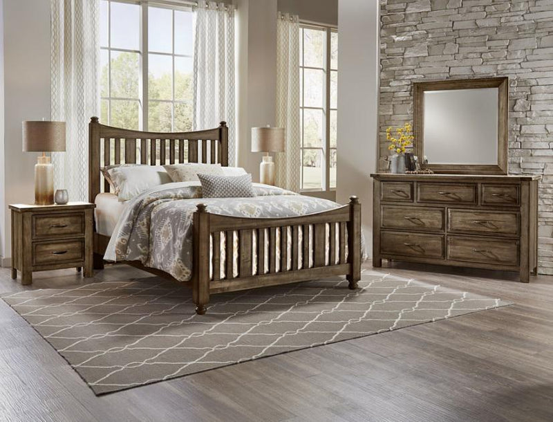 Vaughan-Bassett Maple Road Queen Slat Poster Bed  in Maple Syrup