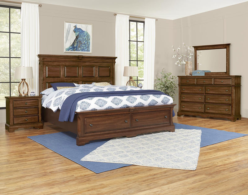 Vaughan-Bassett Heritage Queen Mansion Bed with Storage Footboard in Amish Cherry